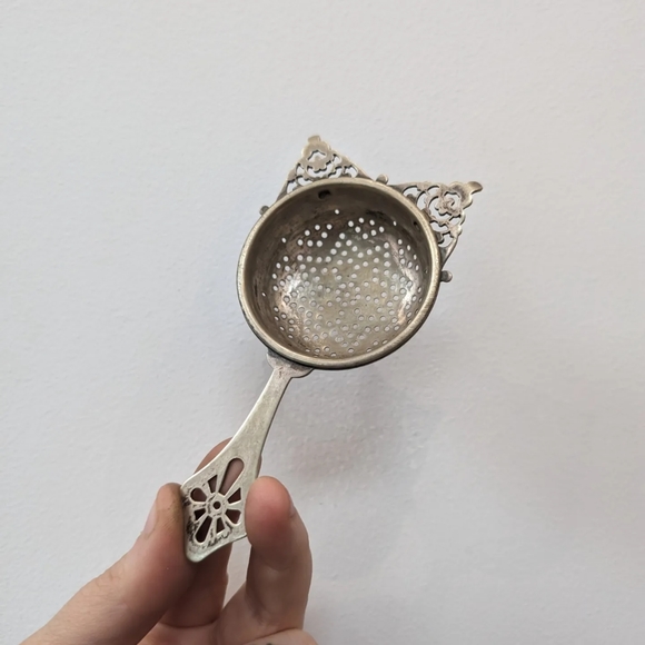Other - Vintage tea strainer